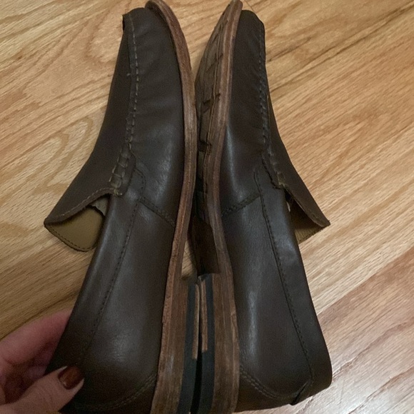 Clarks driving Moccasin Loafers Mems 9.5M Brown Leather business office casual - Picture 3 of 8